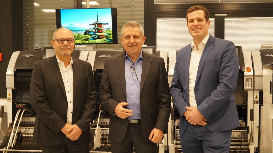 Der neue, ehemalige und stellvertretende Geschäftsführer bei Fuji Europe Corporation (v.l.): Stefan Janssen, Klaus Gross und Jonas Ernst.