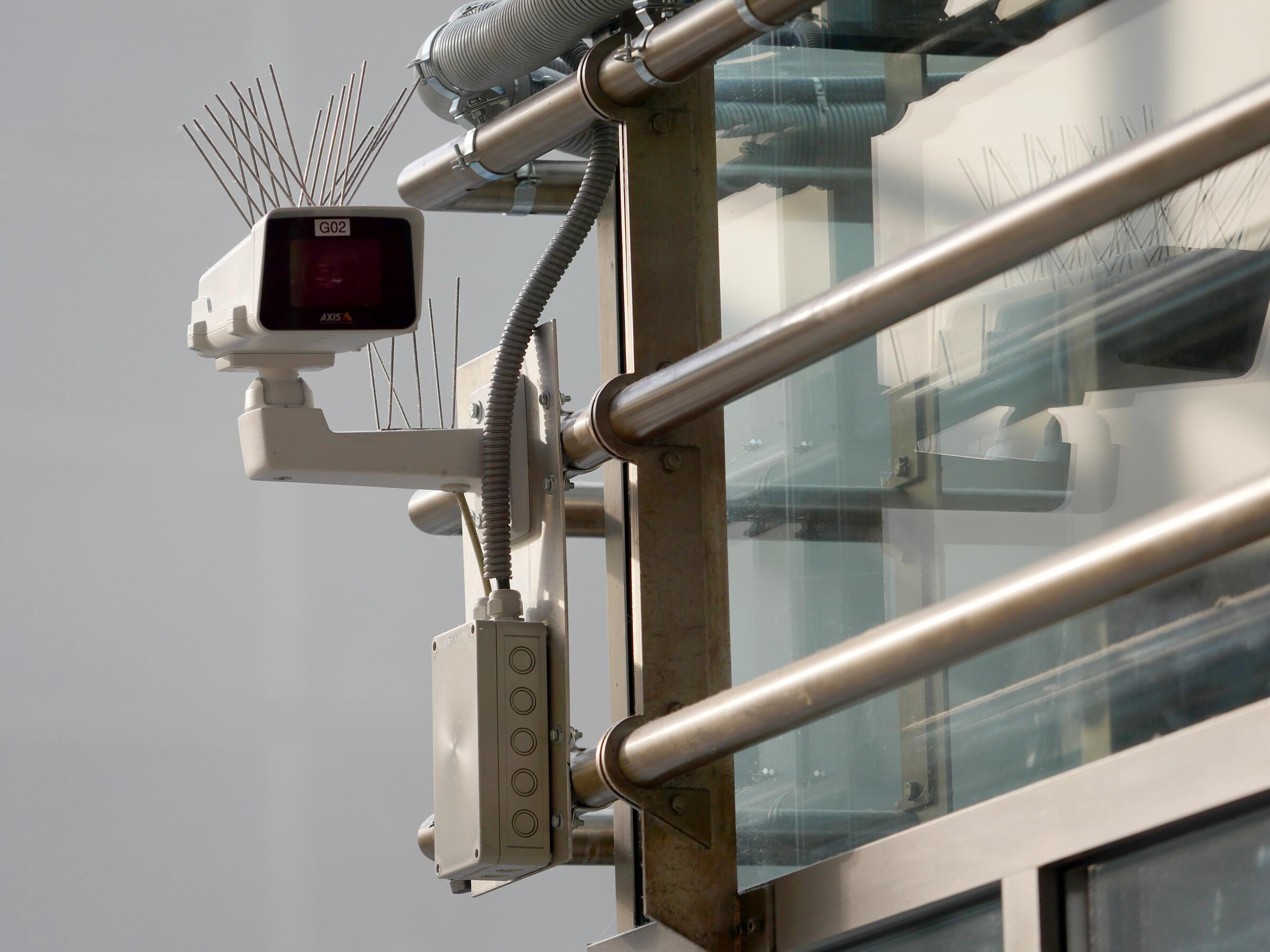 Videoüberwachung soll die Sicherheit an Bahnhöfen erhöhen und zur Aufklärung von Straftaten beitragen.