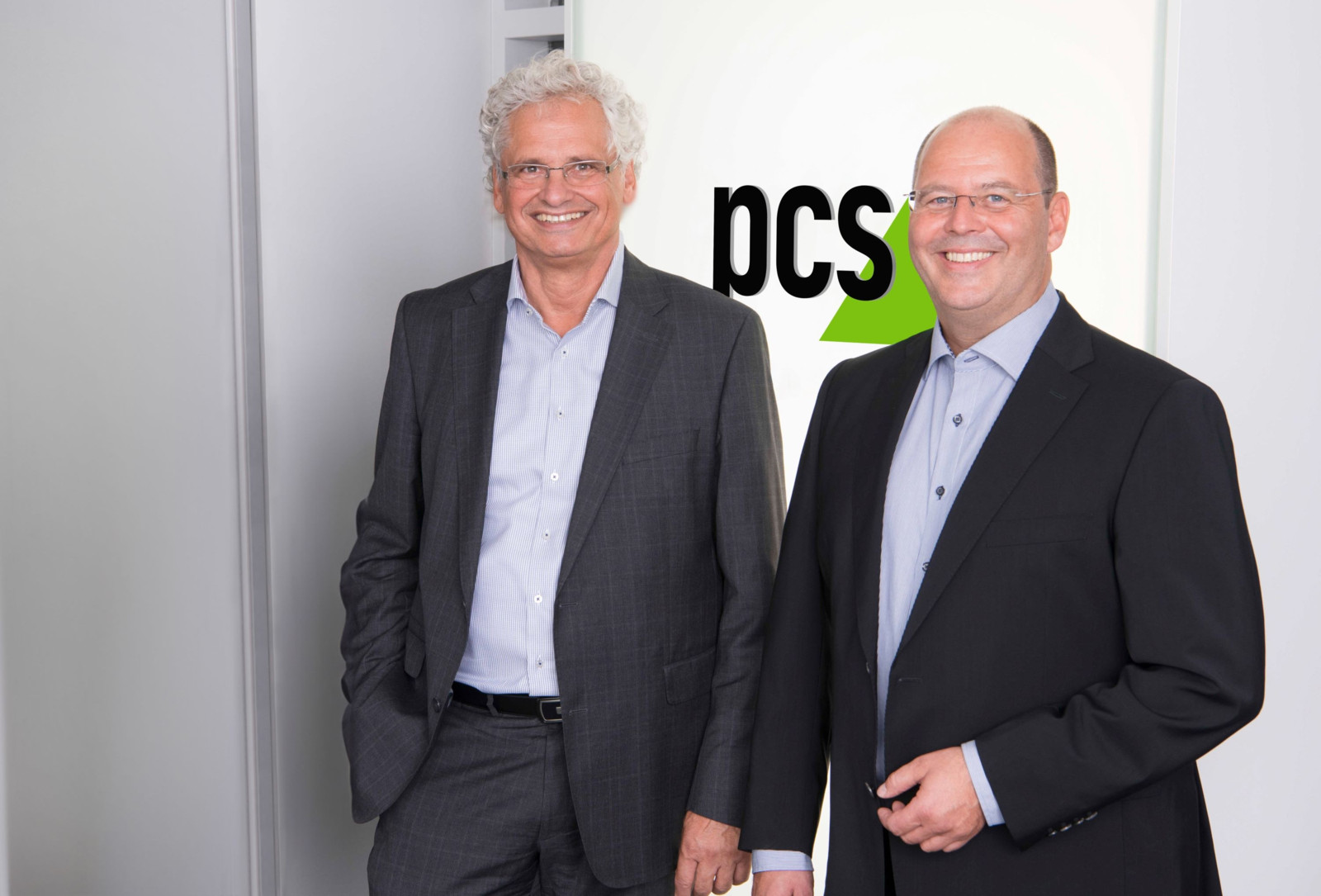 Die PCS Geschäftsführer Walter Elsner und Ulrich Kastner-Jung (von links) blicken aufgrund eines hervorragenden Geschäftsergebnisses optimistisch in die Zukunft.